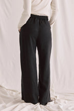 Lade das Bild in den Galerie-Viewer, COTTON CANDY Hose Malea Black