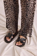 Lade das Bild in den Galerie-Viewer, COTTON CANDY Leo Hose Latika