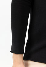 Lade das Bild in den Galerie-Viewer, COTTON CANDY T-Shirt Doro black