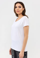 Lade das Bild in den Galerie-Viewer, COTTON CANDY T-Shirt Deetje white