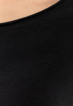 Lade das Bild in den Galerie-Viewer, COTTON CANDY T-Shirt Deetje black