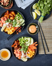 Lade das Bild in den Galerie-Viewer, NICOLAS VAHE Essstäbchen Chopra schwarz