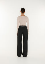 Lade das Bild in den Galerie-Viewer, CLUB L'AVENIR Longsleeve Dee'CL Sand