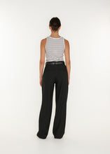 Lade das Bild in den Galerie-Viewer, CLUB L'AVENIR Rib Top Lotus'CL Stripe Black