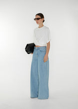 Lade das Bild in den Galerie-Viewer, CLUB L'AVENIR Shirt Ravi'CL Off White