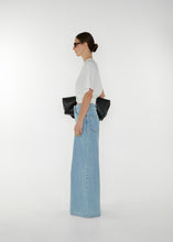 Lade das Bild in den Galerie-Viewer, CLUB L'AVENIR Shirt Ravi'CL Off White