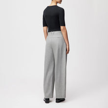 Lade das Bild in den Galerie-Viewer, DRYKORN Hose Ink aus Flanell Grey