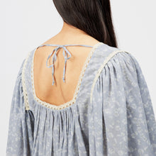 Lade das Bild in den Galerie-Viewer, DRYKORN Babydoll-Tunika-Bluse Bleu