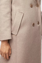 Lade das Bild in den Galerie-Viewer, DRYKORN Blazermantel Bramcote beige