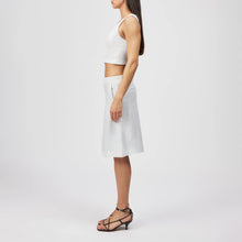 Lade das Bild in den Galerie-Viewer, DRYKORN Bermuda Covern aus Leinen Ecru