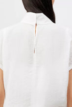Lade das Bild in den Galerie-Viewer, DRYKORN Damenbluse Alaria Offwhite
