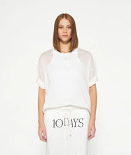 Lade das Bild in den Galerie-Viewer, 10 DAYS AMSTERDAM Boxy Tee Voile