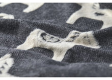 Lade das Bild in den Galerie-Viewer, DAVID FUSSENEGGER Plaid Carla Pferdchen