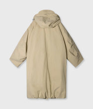 Lade das Bild in den Galerie-Viewer, 10DAYS AMSTERDAM The Royal Parka Pure Sand