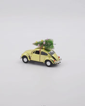 Lade das Bild in den Galerie-Viewer, HOUSE DOCTOR Xmas Car Golden in 2 Größen