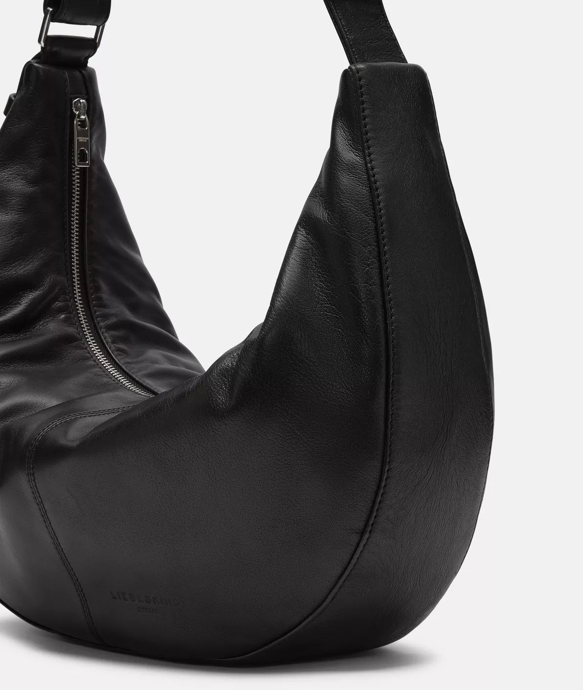 LIEBESKIND BERLIN Hobobag Moon M Black