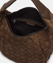 Lade das Bild in den Galerie-Viewer, LIEBESKIND BERLIN Farrah Hobo Bag M