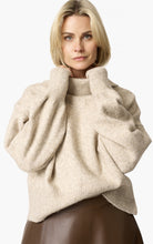 Lade das Bild in den Galerie-Viewer, AIMEE THE LABEL Pullover MatteoA Sand Melee