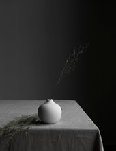 Lade das Bild in den Galerie-Viewer, STOREFACTORY Fröbacken Vase small