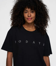 Lade das Bild in den Galerie-Viewer, 10DAYS AMSTERDAM Short Sleeve Logo