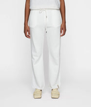 Lade das Bild in den Galerie-Viewer, 10DAYS AMSTERDAM Straight Jogger Ecru