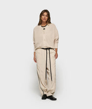 Lade das Bild in den Galerie-Viewer, 10DAYS AMSTERDAM V-Neck Cardigan Mesh