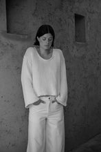 Lade das Bild in den Galerie-Viewer, CLUB L'AVENIR Pullover Blu'CL Ecru