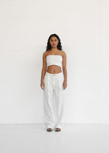 Lade das Bild in den Galerie-Viewer, CLUB L'AVENIR Top Maha'CL Off White