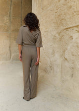 Lade das Bild in den Galerie-Viewer, CLUB L'AVENIR Hose Eli'CL Cacao