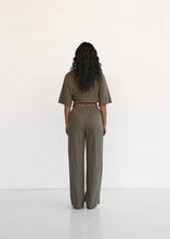 Lade das Bild in den Galerie-Viewer, CLUB L'AVENIR Hose Eli'CL Cacao