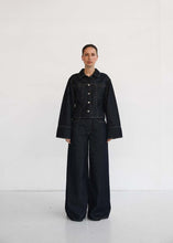 Lade das Bild in den Galerie-Viewer, CLUB L'AVENIR Jeansjacke Lou'CL Blue