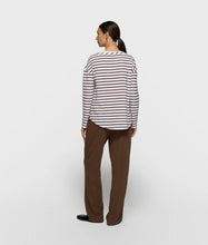 Lade das Bild in den Galerie-Viewer, 10DAYS AMSTERDAM Long Sleeve Tee Stripes White/ Dark Truffle