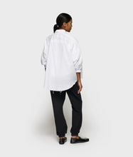 Lade das Bild in den Galerie-Viewer, 10DAYS AMSTERDAM Stamp Shirt Pique