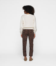 Lade das Bild in den Galerie-Viewer, 10 DAYS AMSTERDAM Cropped Jogger Leopard