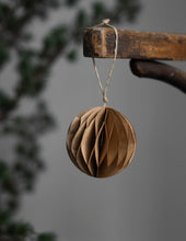 Lade das Bild in den Galerie-Viewer, STOREFACTORY Bolmsö Hängedekoration Kugel