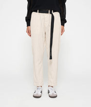 Lade das Bild in den Galerie-Viewer, 10 DAYS AMSTERDAM Belted Pants Pinstripe