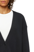 Lade das Bild in den Galerie-Viewer, DRYKORN Strickcardigan Jaydeni Black
