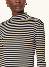 Lade das Bild in den Galerie-Viewer, DRYKORN Longsleeve Fjola