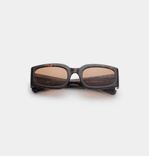 Lade das Bild in den Galerie-Viewer, A.KJAERBEDE Sonnenbrille Alex Demi Tortoise