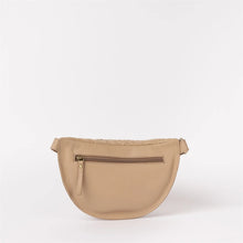 Lade das Bild in den Galerie-Viewer, O MY BAG Ray Bum Bag Umhängetasche Sand