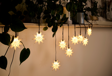 Lade das Bild in den Galerie-Viewer, Sterntaler Fensterstern 9-er Kette mit Trafo für innen und außen