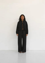Lade das Bild in den Galerie-Viewer, CLUB L'AVENIR Bluse Zane'CL Black