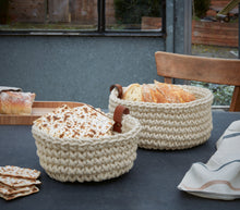 Lade das Bild in den Galerie-Viewer, ASA SELECTION Häkelkorb Ecru in 3 Größen