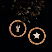 Lade das Bild in den Galerie-Viewer, RAEDER DESIGN Wunschkranz Engel