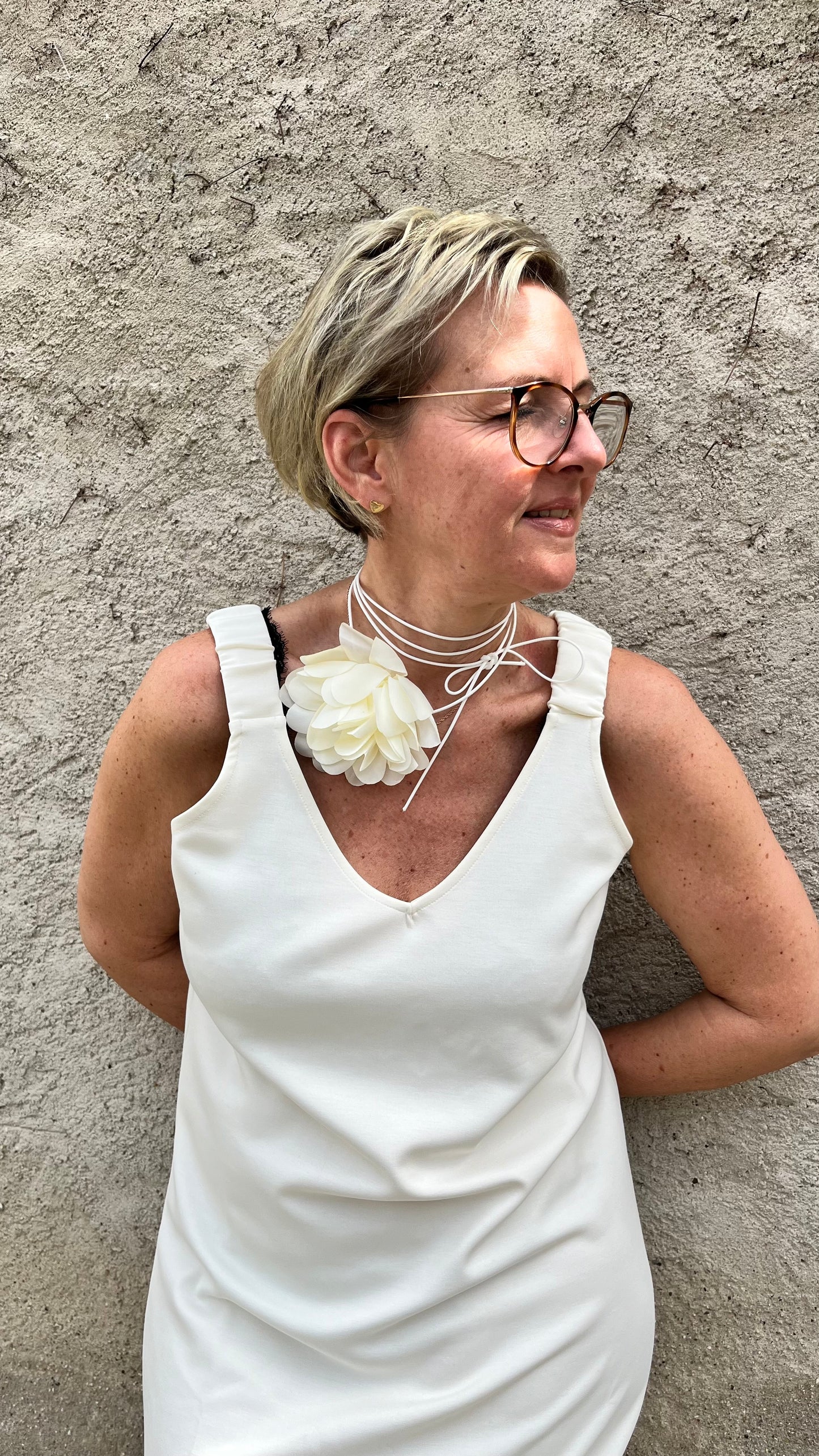 Chokerhalsband Rose Ecru