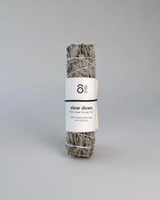 Lade das Bild in den Galerie-Viewer, Noneedformore Räucherwerk Weißer Salbei - Smudge Räucherbündel Slow Down