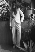 Lade das Bild in den Galerie-Viewer, PENN & INK Blazer Ecru