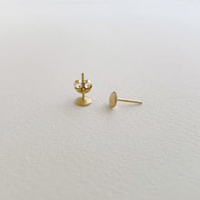 Lade das Bild in den Galerie-Viewer, SUSICALA Ohrstecker Moon XS Gold Plated SQPMM-01
