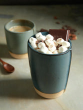 Lade das Bild in den Galerie-Viewer, ASA SELECTION Verana Cafe Latte Becher Matcha