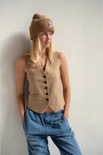 Lade das Bild in den Galerie-Viewer, PENN & INK N.Y. Waistcoat Weste Camel